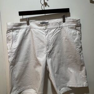 Saks Fifth Avenue Crisp White Men's Flat Front Shorts